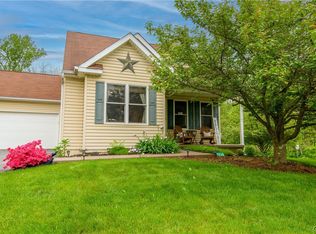 4838 Yorkshire Rd, Walnutport, PA 18088