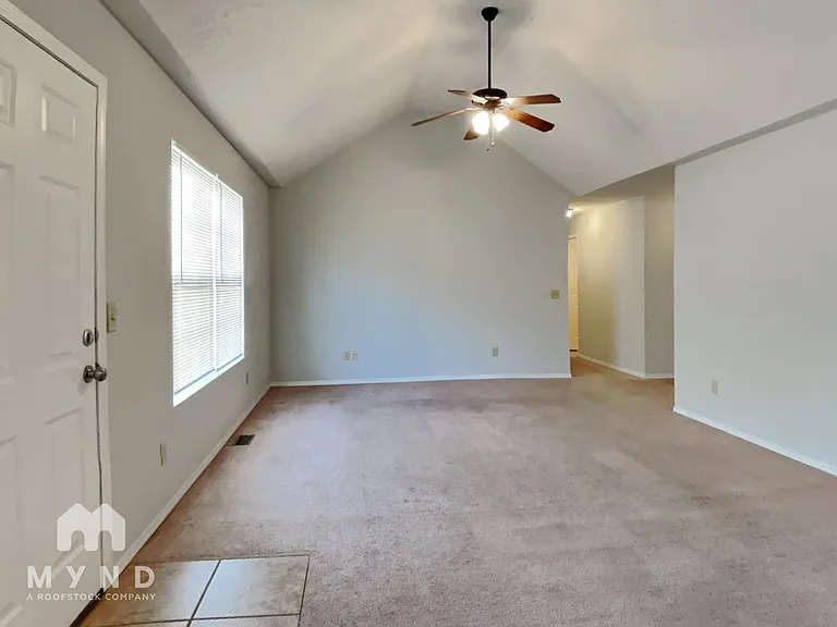 1305 S Marseilles Ave — Photo 5