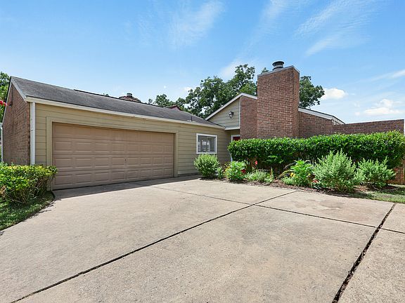 3rd image of 3559 Duncaster Dr