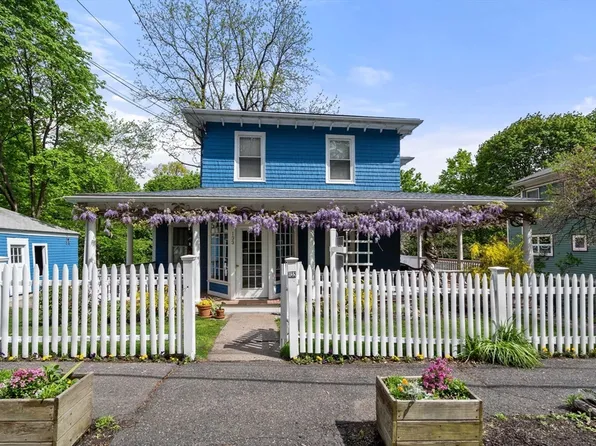 133 Newtonville Ave, Newton, MA 02458