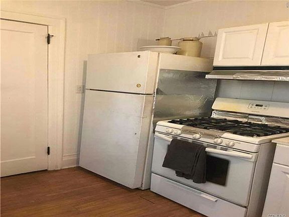4th image of 22 Donald St