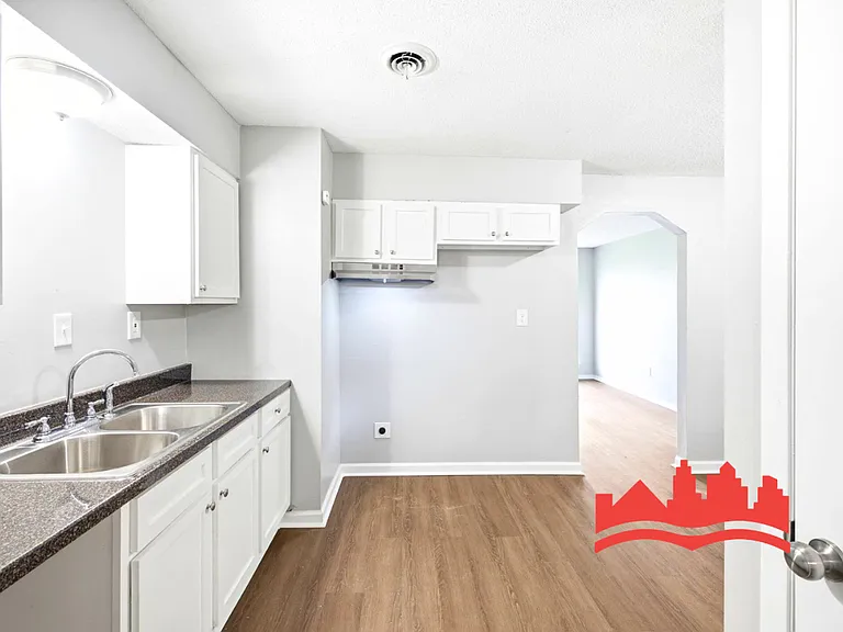 4921 Shayne Ln — Photo 15