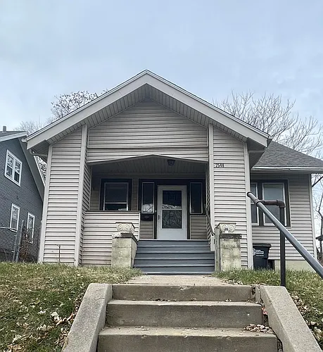 2548 N 48th Ave Photo 1