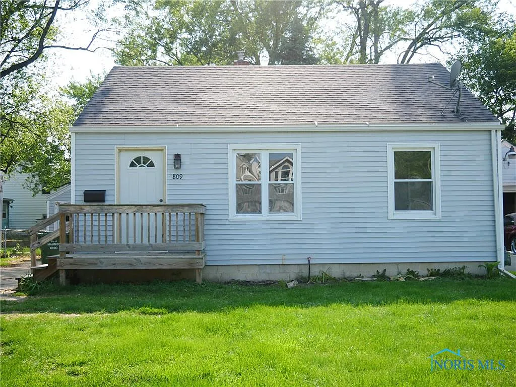 809 Wall St photo 1