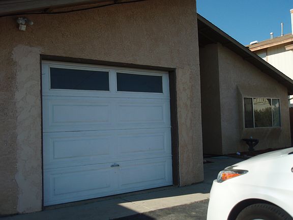 1 Car Garage