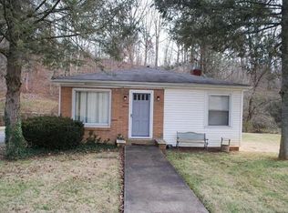 1600 King Springs Rd, Johnson City, TN 37601