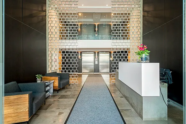 Rented by Bold Marketing | media 7