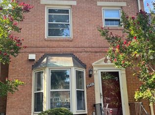 2540 Fairfax Dr #B, Arlington, VA 22201