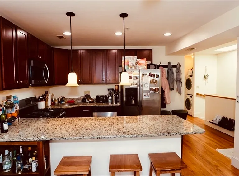 21 Highland Park Ave #2 — Photo 10