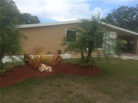 3rd image of 2925 NW 183rd St