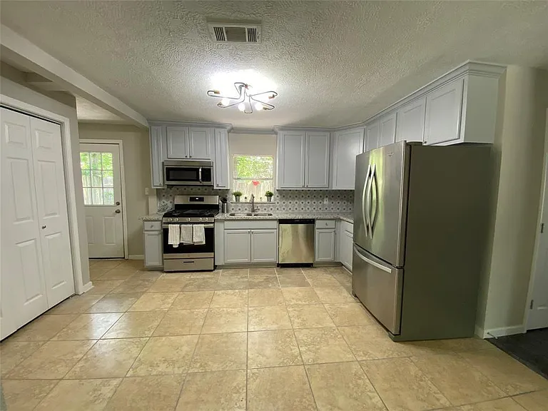 8626 Greiner Dr — Photo 4