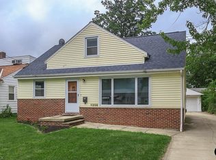 1356 Waverly Rd, Eastlake, OH 44095