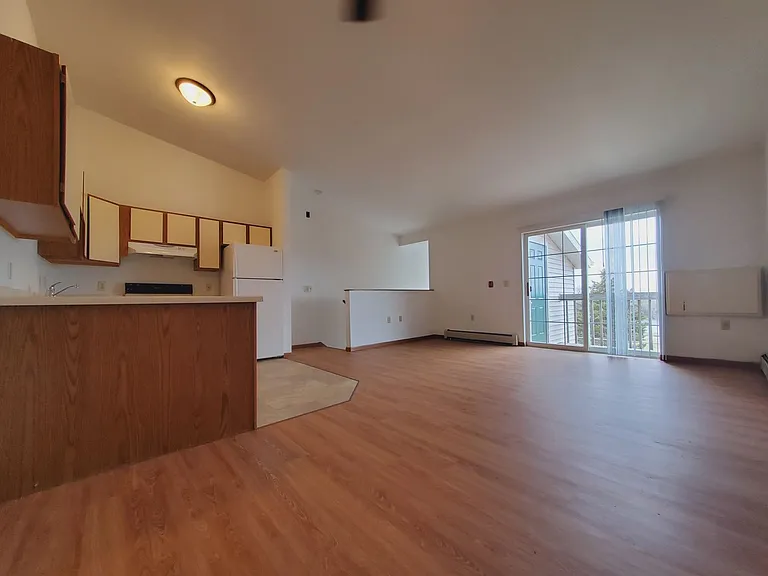 255 Louise Dr — Photo 8