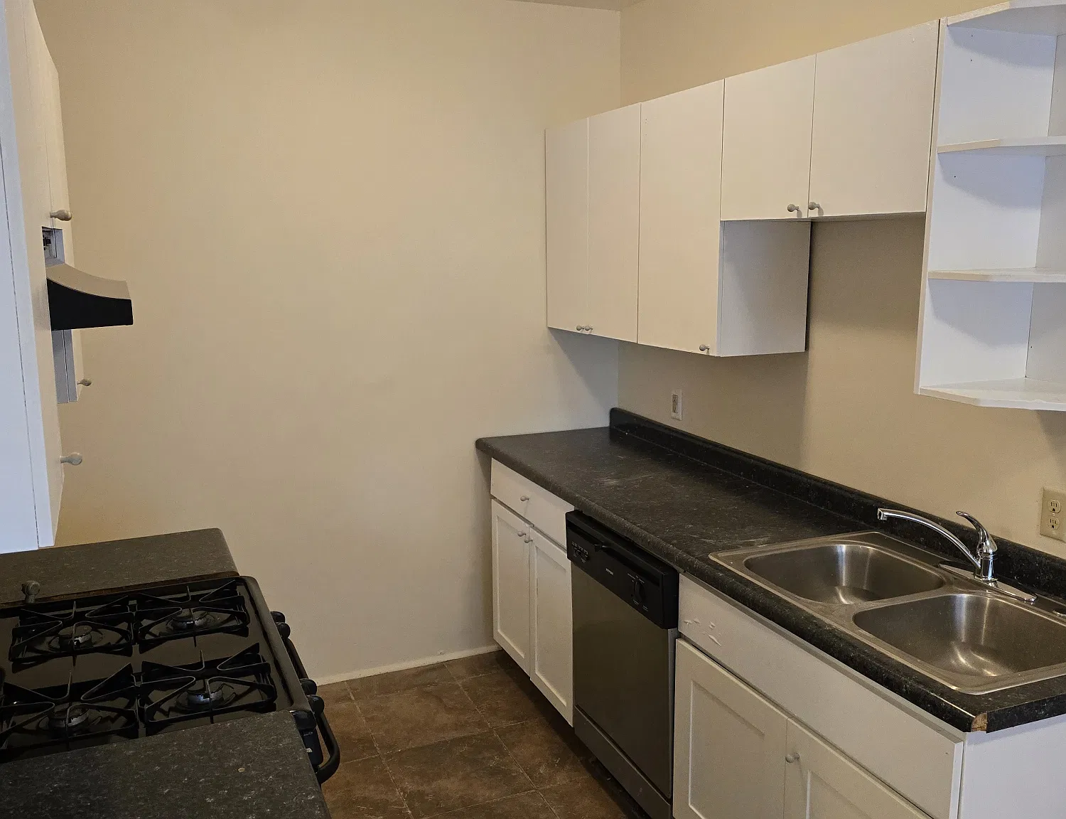 2 bed, $1,500 — Photo 2