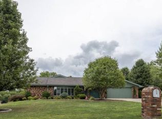 213 Redondo Dr, Jackson, OH 45640