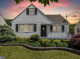 74 N Chester Ave, Riverside, NJ 08075