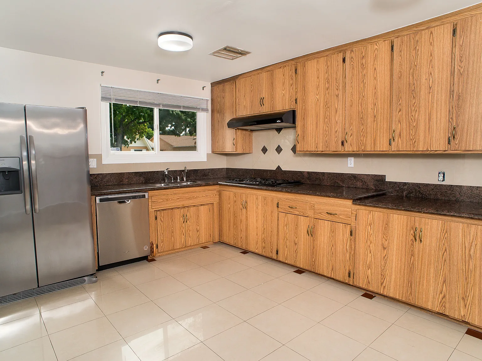 23601 Welby Way, West Hills, CA 91307 - 1 — Photo 3