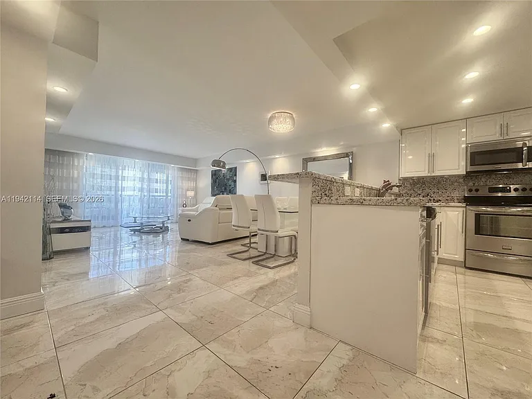 3800 S Ocean Dr #519 — Photo 12