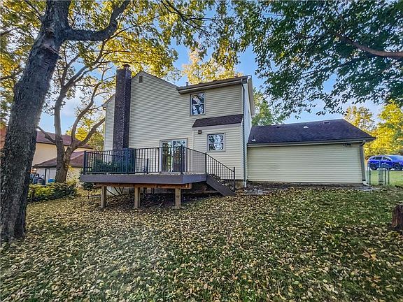 5th image of 7518 NW 76th Pl