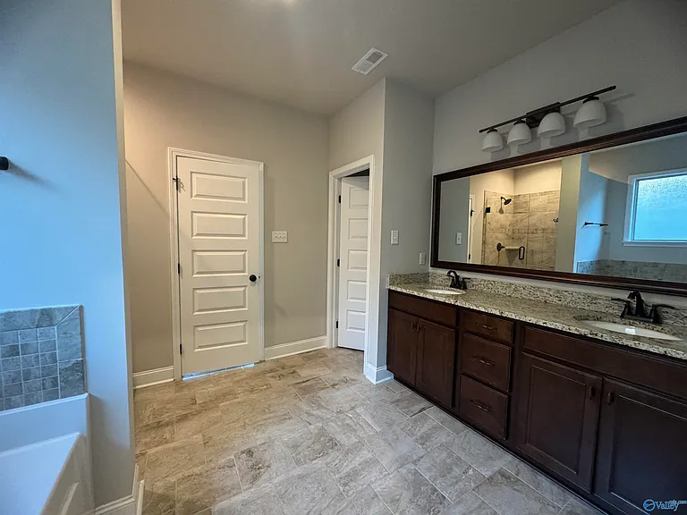 5006 River Birch Ln SE — Photo 16