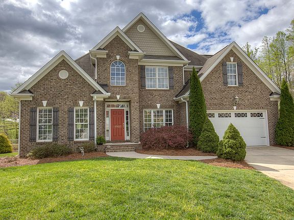 2nd image of 1903 Millshire Ct
