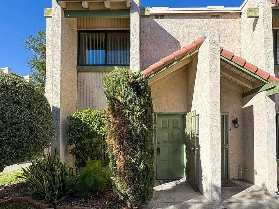 25 Lakeview Cir