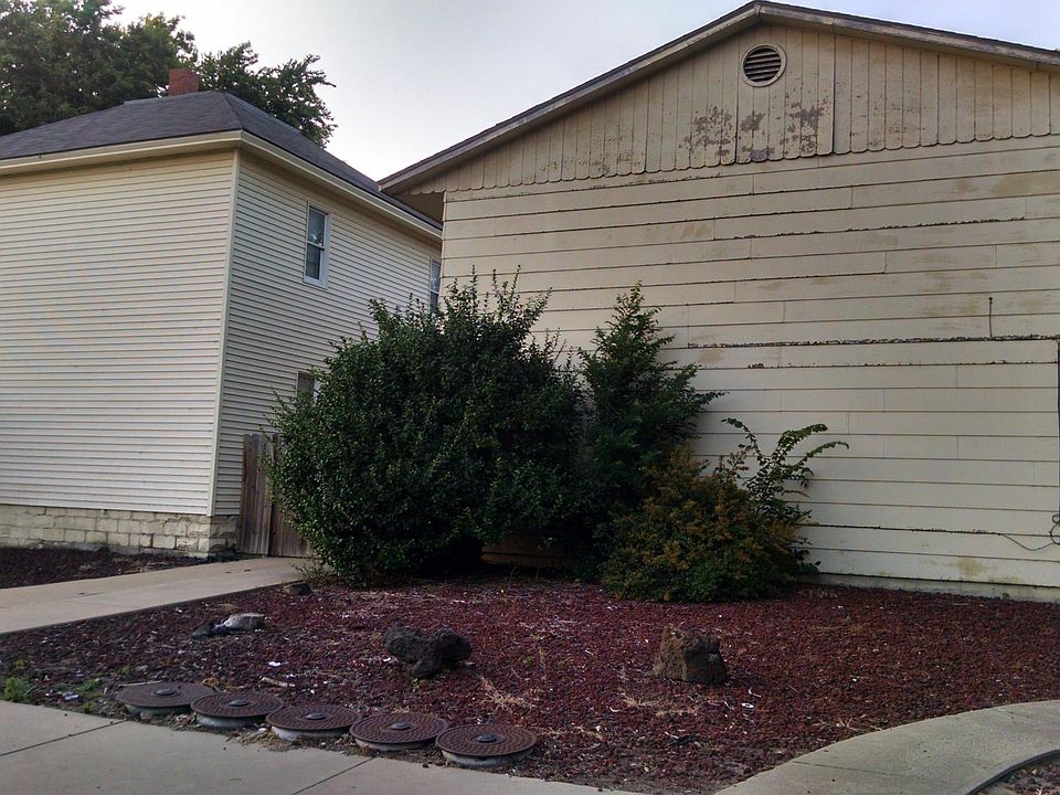 1st image of 110 E 5th Ave APT C