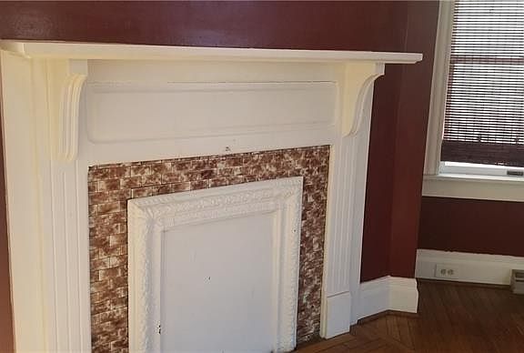 4th image of 119 Talbot Ave