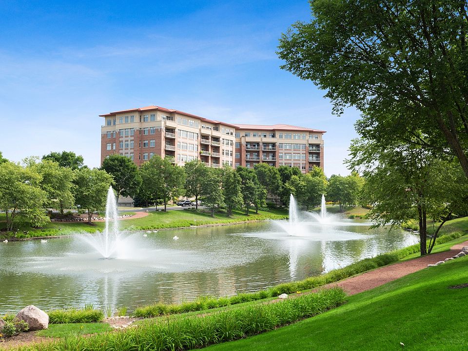 1st image of 40 Prairie Park Dr APT 203