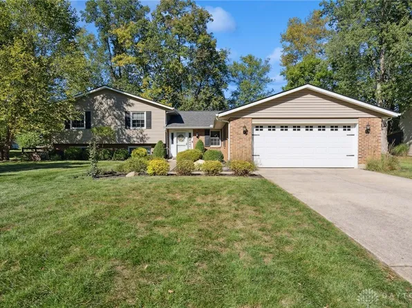 3440 Pebble Creek Dr, Dayton, OH 45432