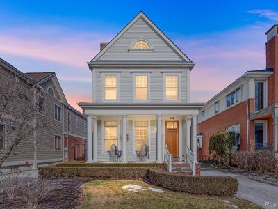 682 Wallace St, Birmingham, MI, 48009