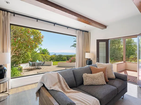 1021 Las Alturas Rd, Santa Barbara, CA 93103
