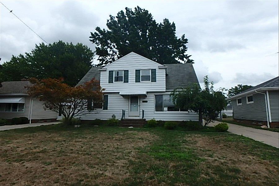 1st image of 29368 Vinewood Dr