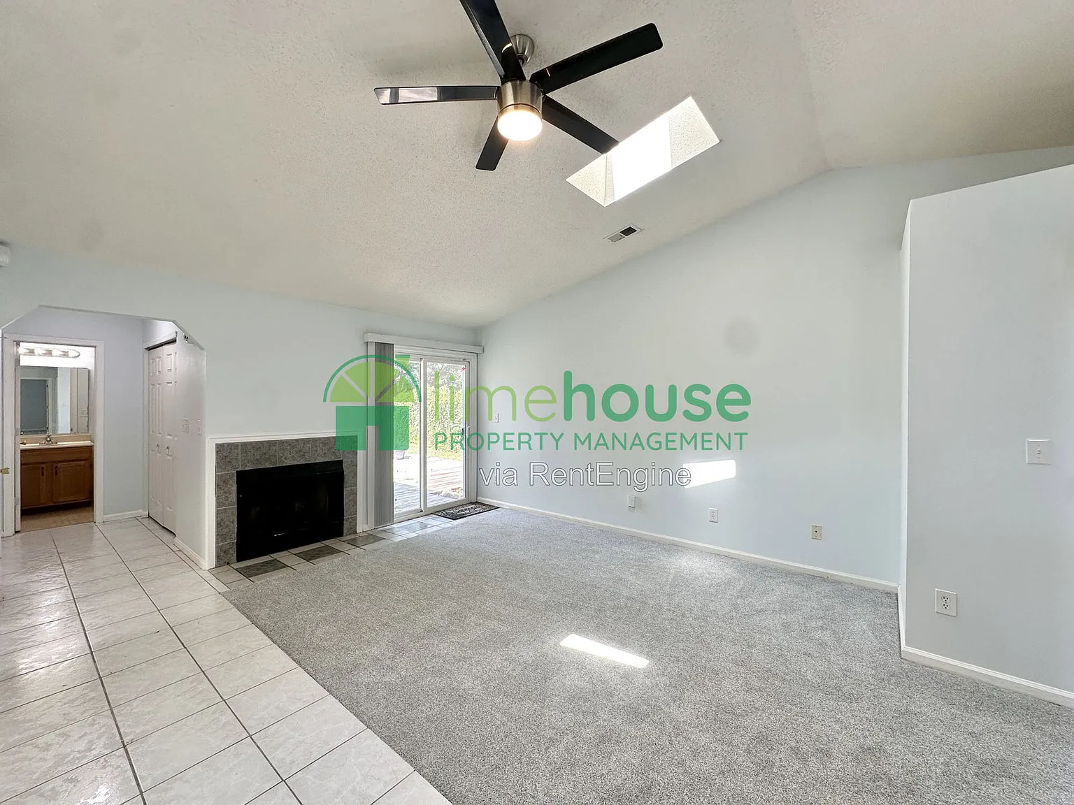 3 bed, 2.0 bath, 1226 sqft, $2,350 — Photo 3