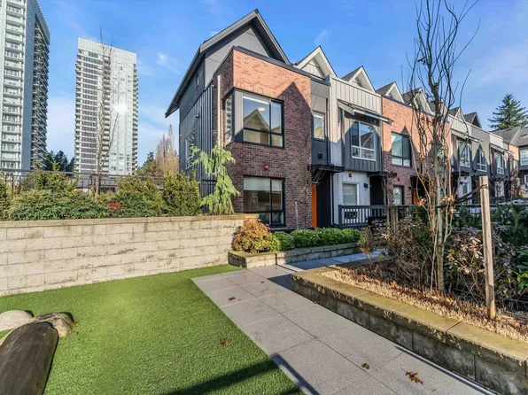 609 Sydney Ave #120, Coquitlam, BC V3K 0H5