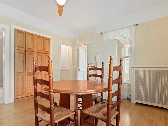 Kitchen (pantry and closet)