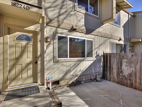 3rd image of 18224 Hale Ave APT D
