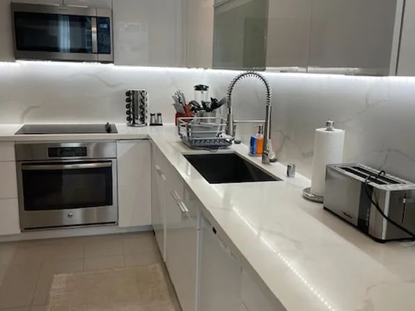 1888 Kalakaua Ave APT 1507, Honolulu, HI 96815