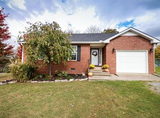 725 Spring Meadow Ln, Lebanon, TN 37087