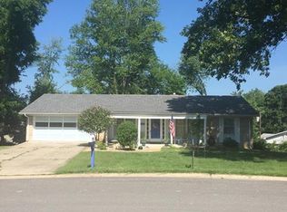341 Pralle Ln, Saint Charles, MO