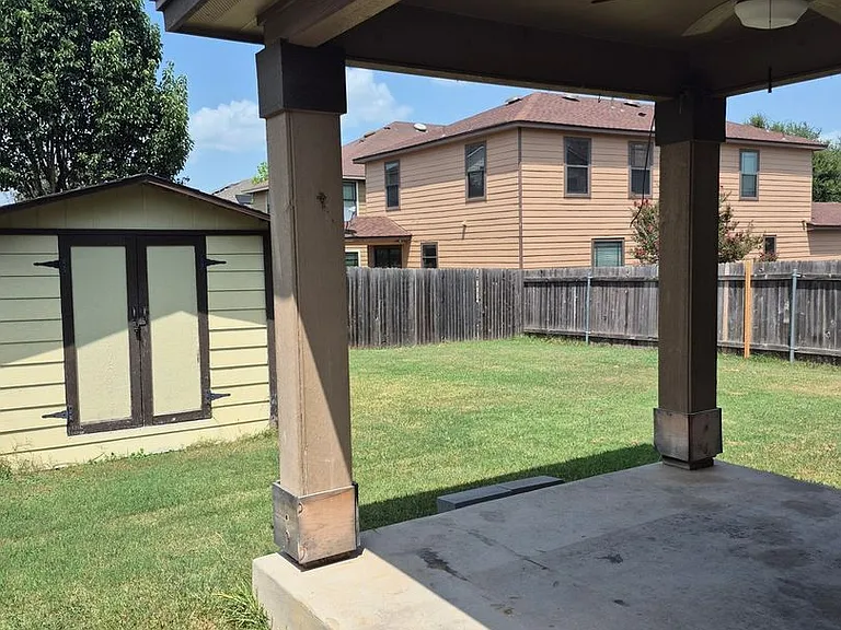 8917 Lonesome Oak Dr — Photo 14