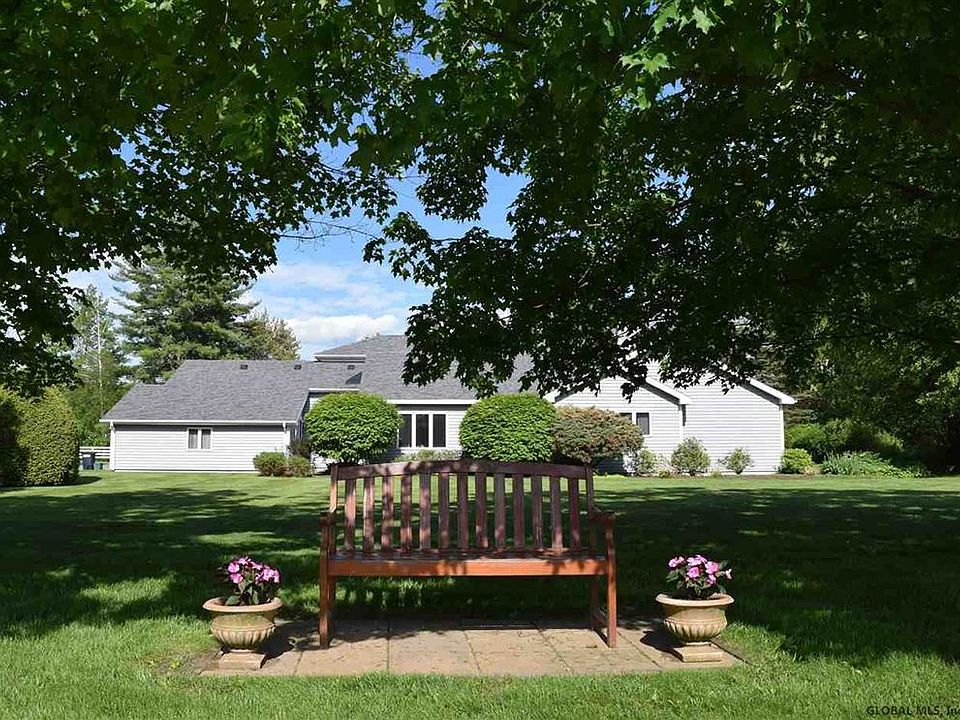1st image of 25 Marcy Ln