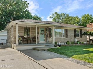 8009 Bluebonnet Rd, Louisville, KY 40258