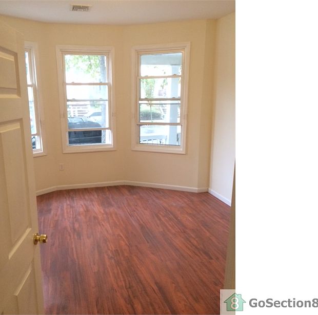 1st image of 46 Seymour Ave #2