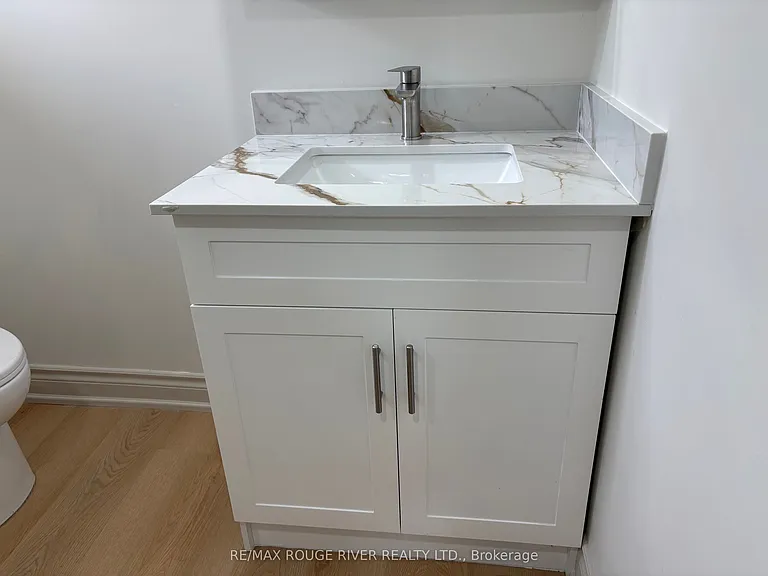 121 Lupin Dr #2 — Photo 13