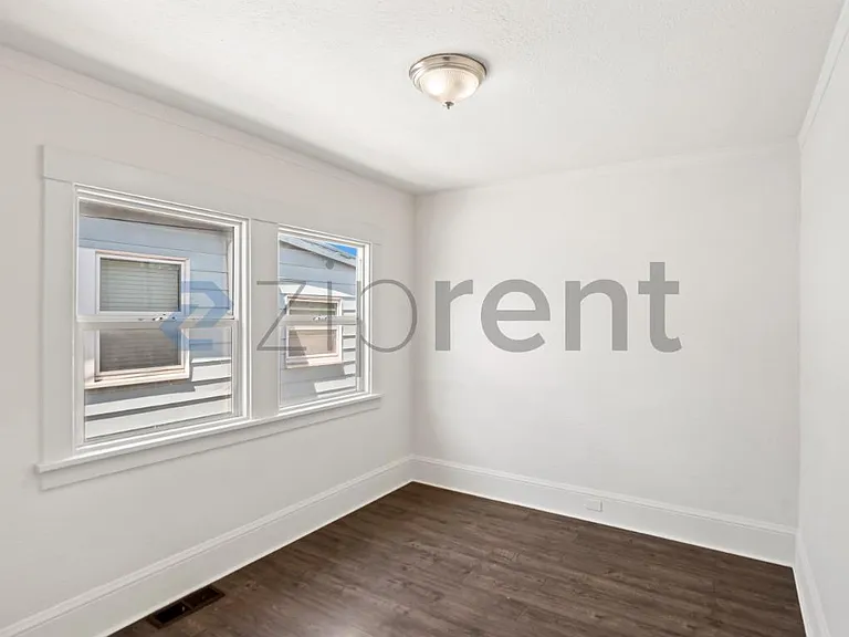 1253 84th Ave — Photo 18