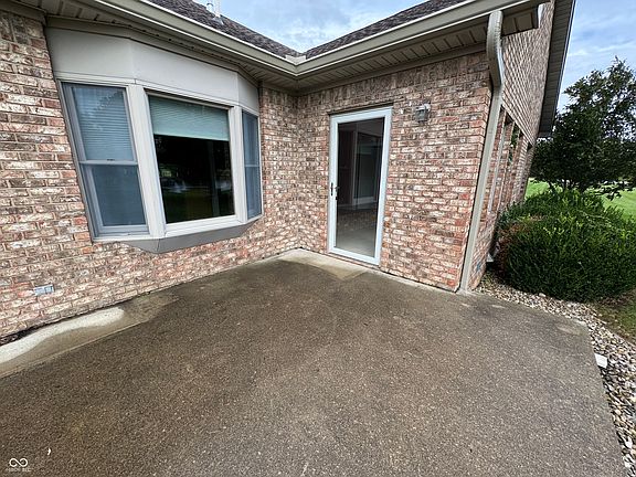 5th image of 109 Cardinal Ln