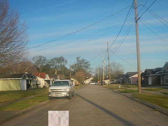 4th image of 33 Honeysuckle Ln