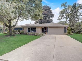 2525 N 130th St, Brookfield, WI 53005