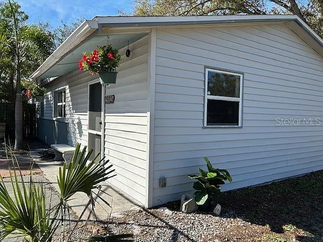 2 bed, 1.0 bath, 800 sqft, $1,625 — Photo 3